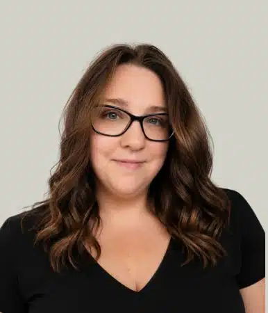 Ashley Cook Headshot